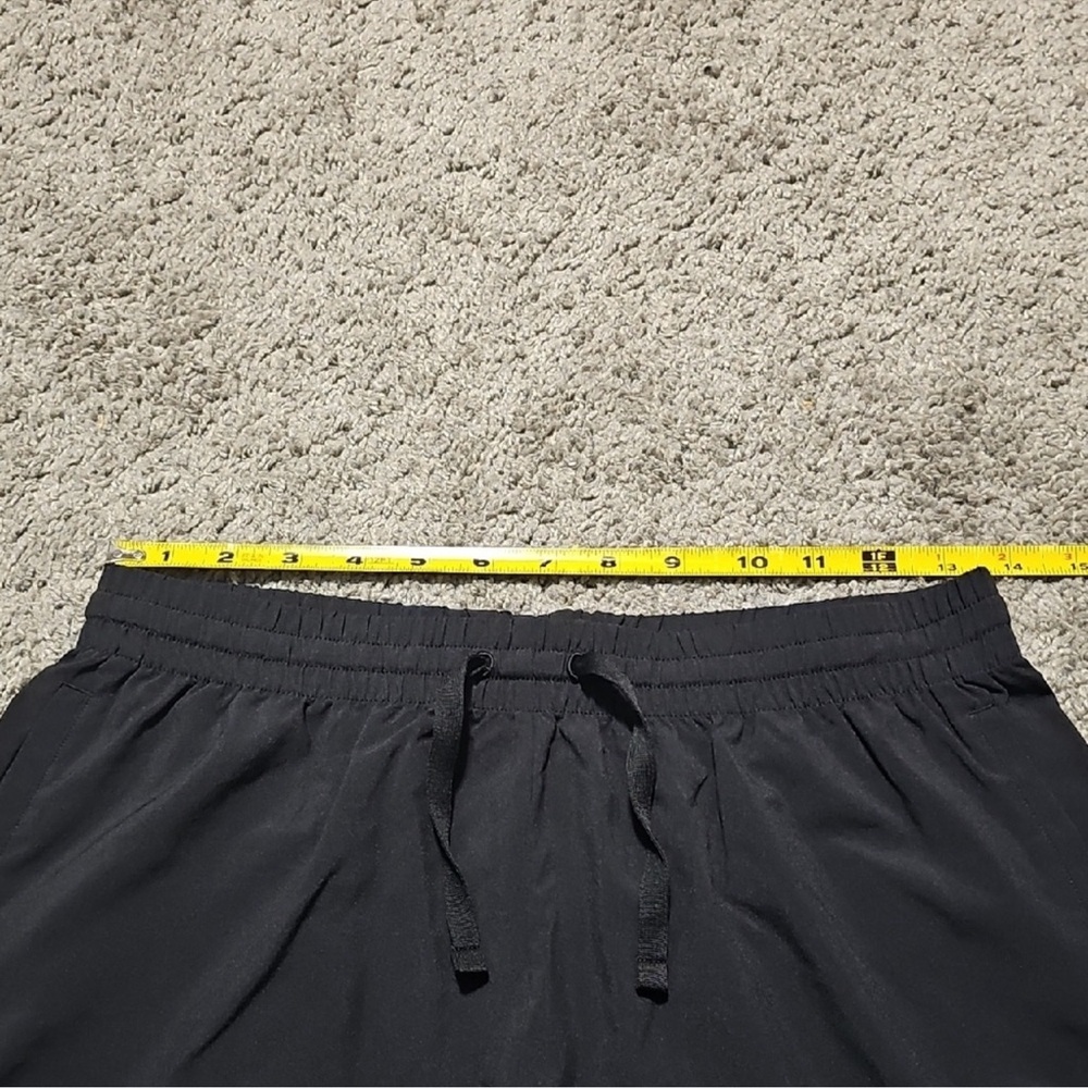 NWOT - Gymshark woman’s Black Athletic Shorts size small - Picture 4 of 12